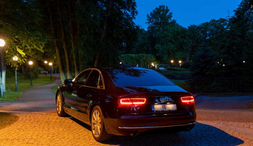 Audi A8 - luksuslik, mugav ja võimas Luksusauto rent