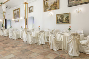 Auree-peomaja_saal-ja-lava_02