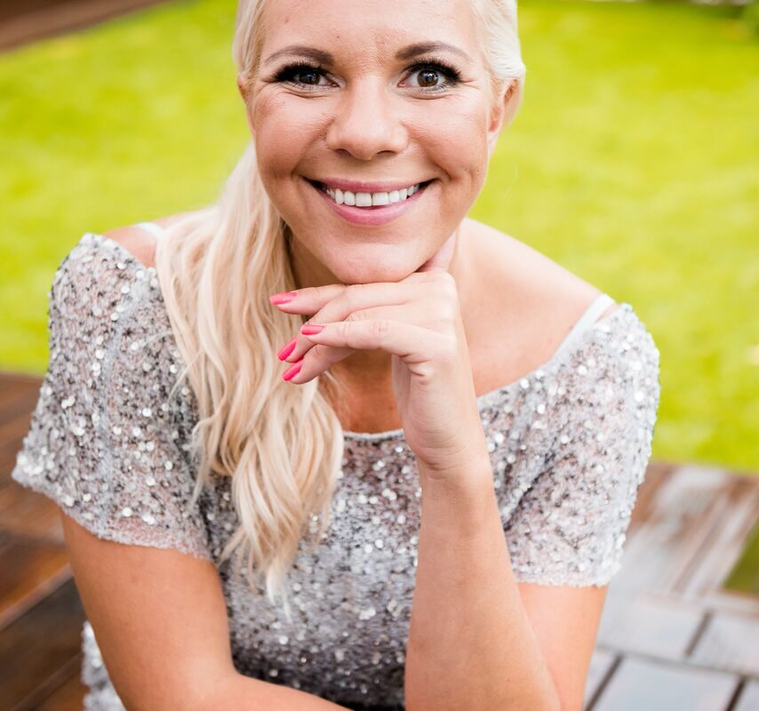 10-le küsimusele vastab La Luna Peod - Helen Alliksaar