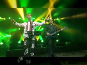 Parvepoisid-LIVE-Jaanituli-Eidaperes-22.06.2016-1024x576-1