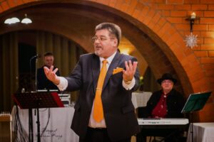 Intervjuu Martin Liivetiga: Iidse ja moodsa ühendamisest kaasaegses pulmas ehk pulmatraditsioonidest.