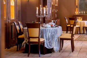 Pulmad-Anija-moisa-soogisaalis2