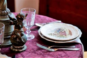 Pulmad-Anija-moisa-soogisaalis6