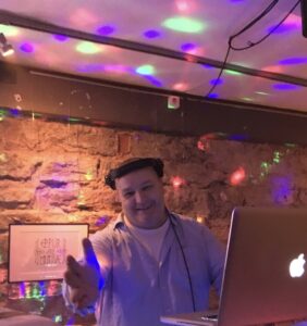 10 küsimust tegijale - intervjuu pulmaisa/DJ Sass Nixoniga