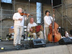 kataloog-rahvamuusik-mtu-1672125