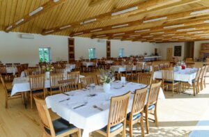 maria-talu-romantiline-rannatee-gala-dinner-visit-parnu