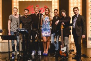 Peobänd HELEN ADAMSON & BÄND