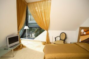 modern_superior_light