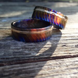 titaanist-abielusormused-roosa-kullaga_0