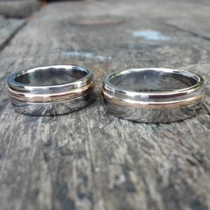 titaanist-abielusormused-roosa-kullaga_1